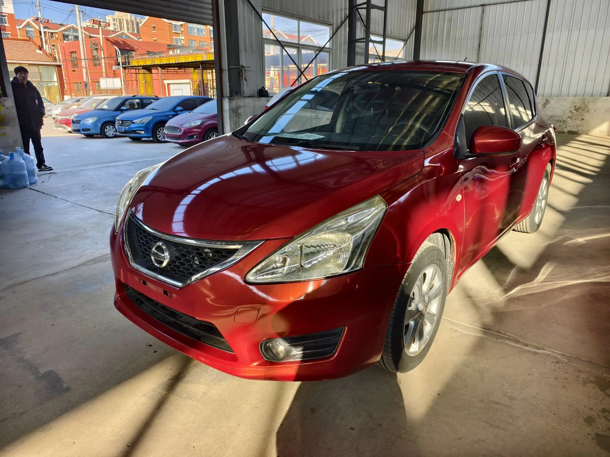 Nissan Tiida  из Китая