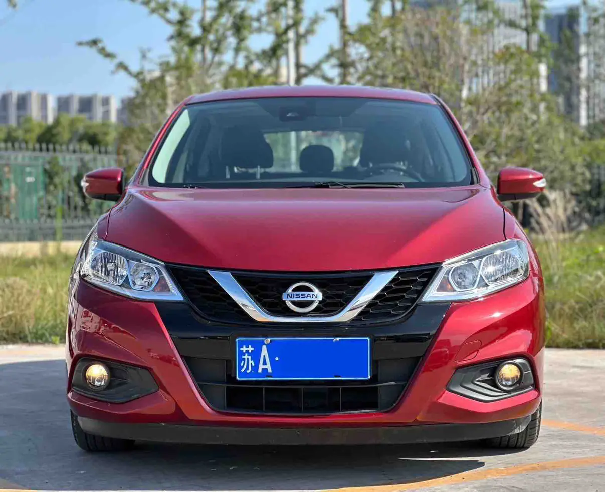 Nissan Tiida  из Китая