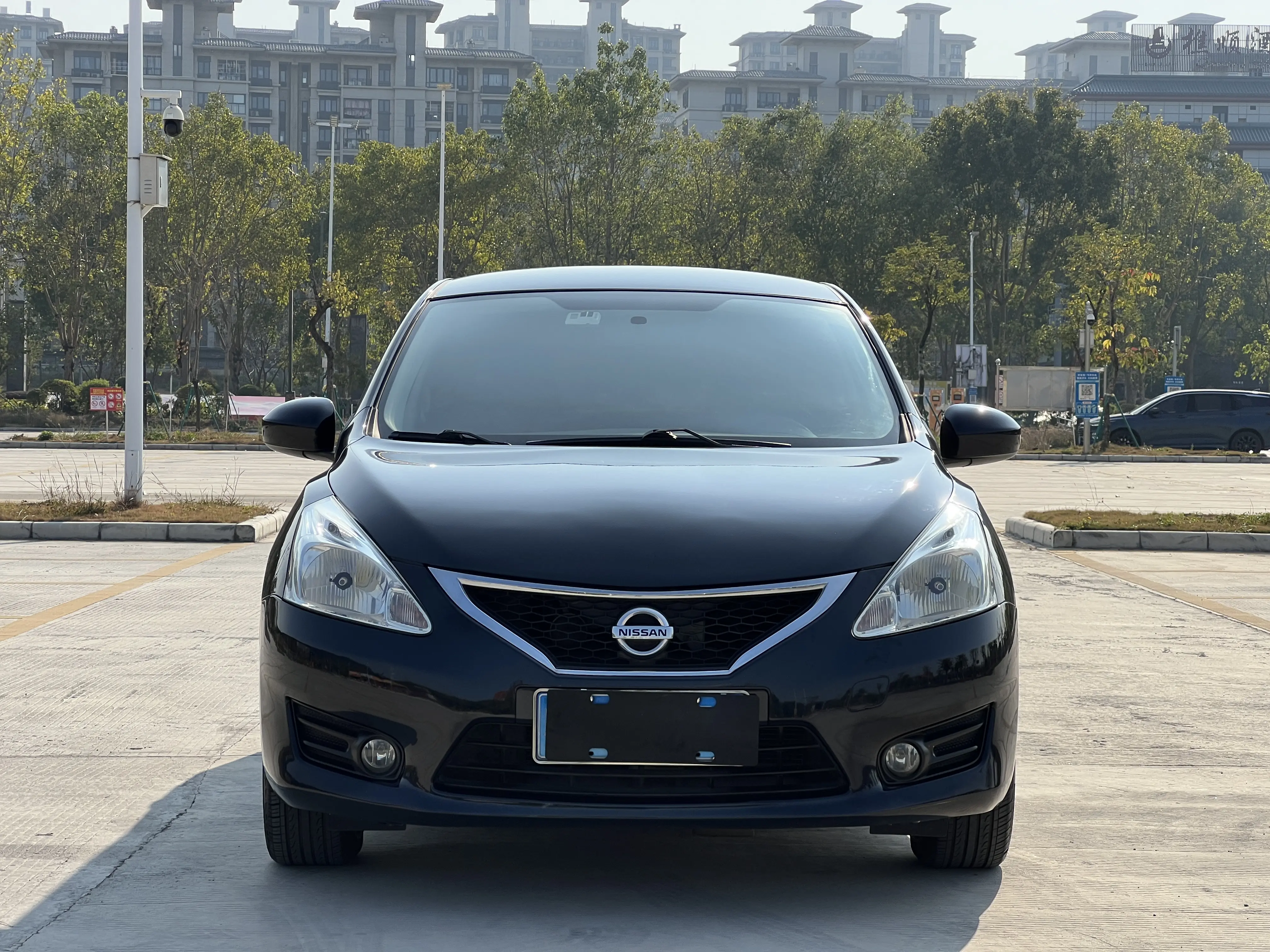 Nissan Tiida  из Китая