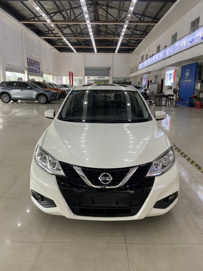 Nissan Tiida  из Китая
