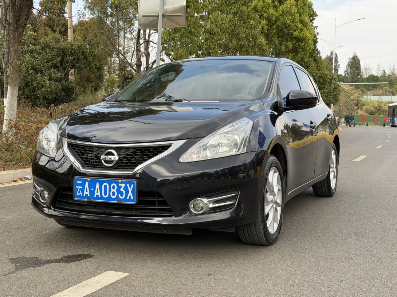 Nissan Tiida  из Китая