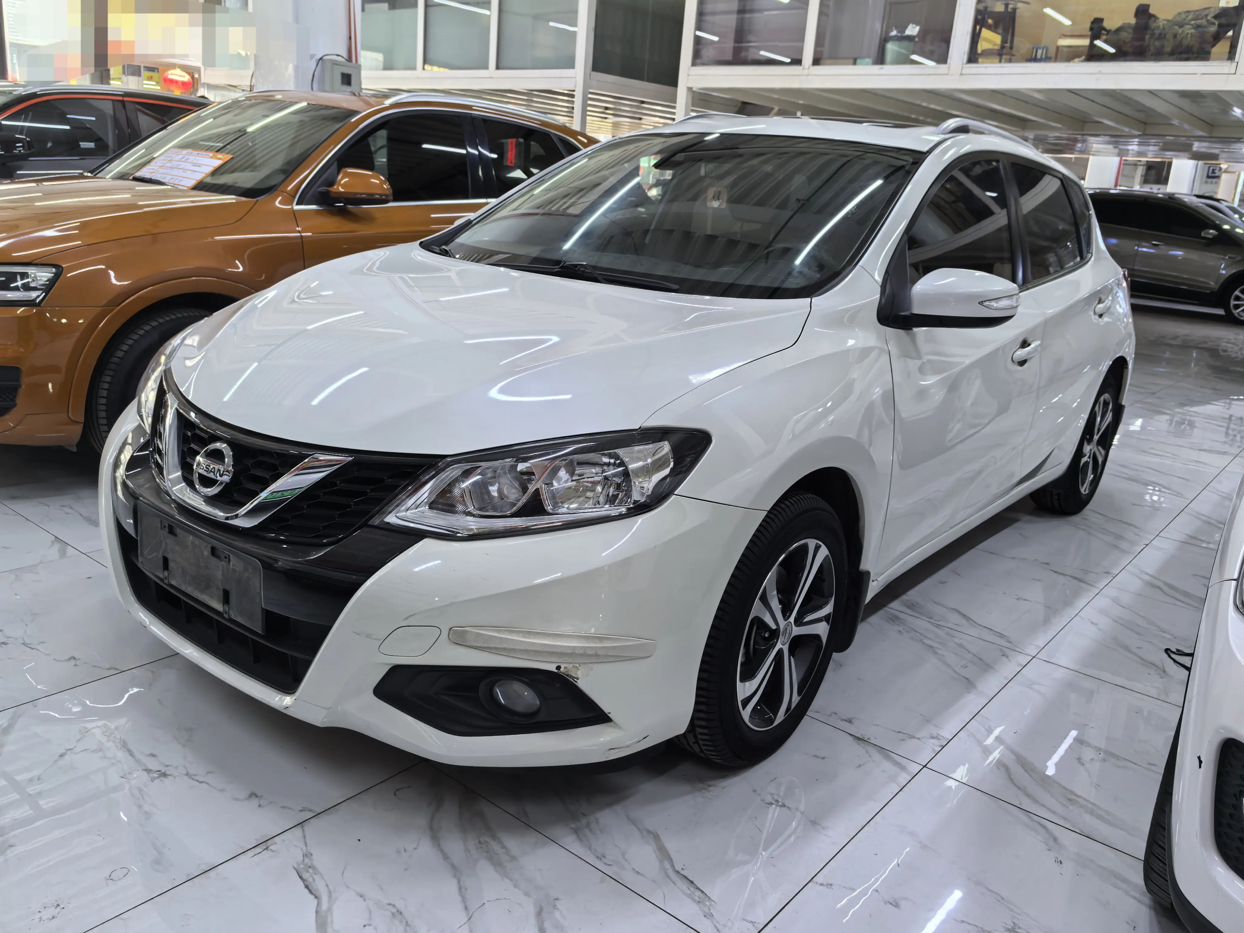 Nissan Tiida  из Китая