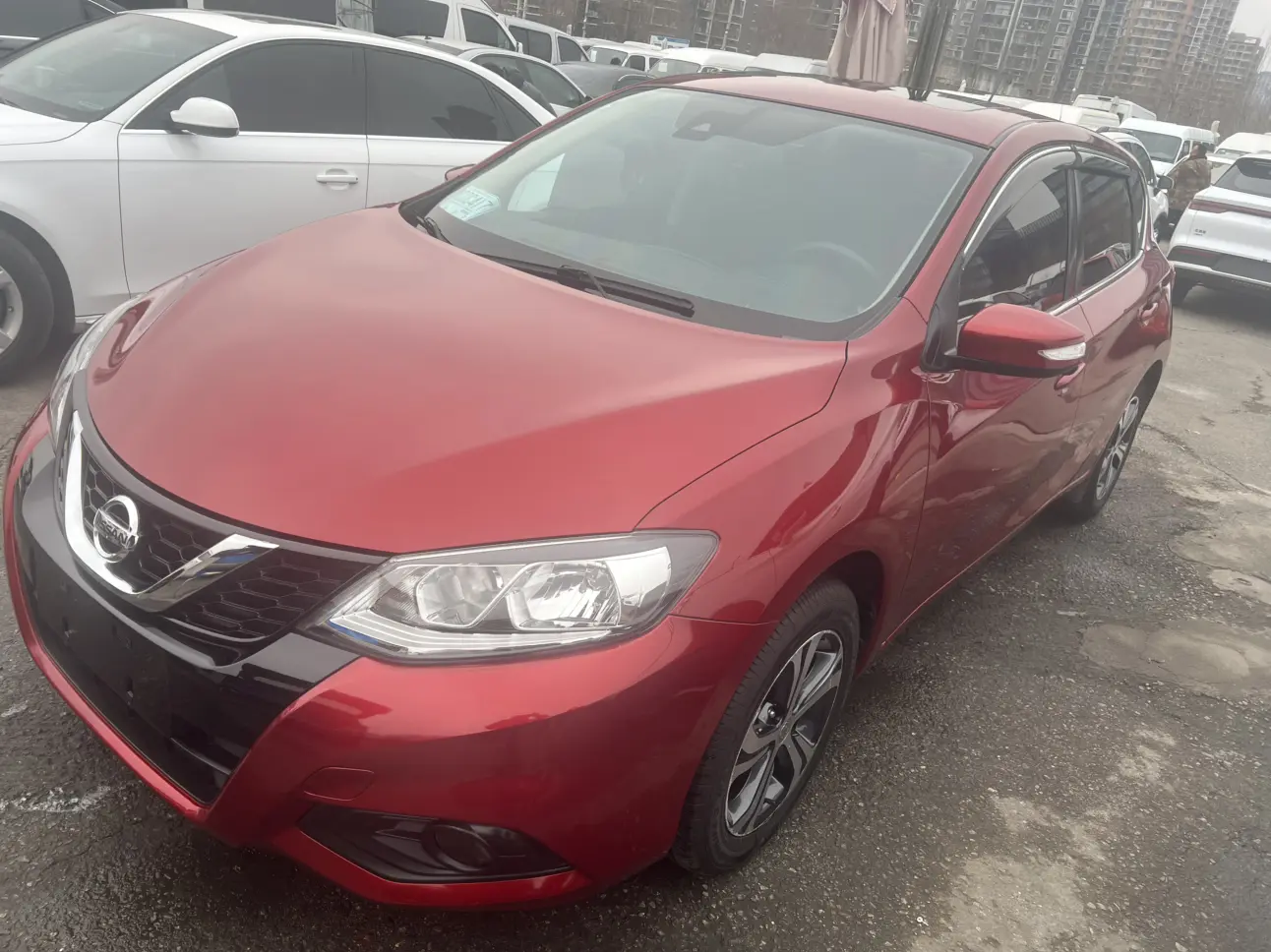 Nissan Tiida  из Китая