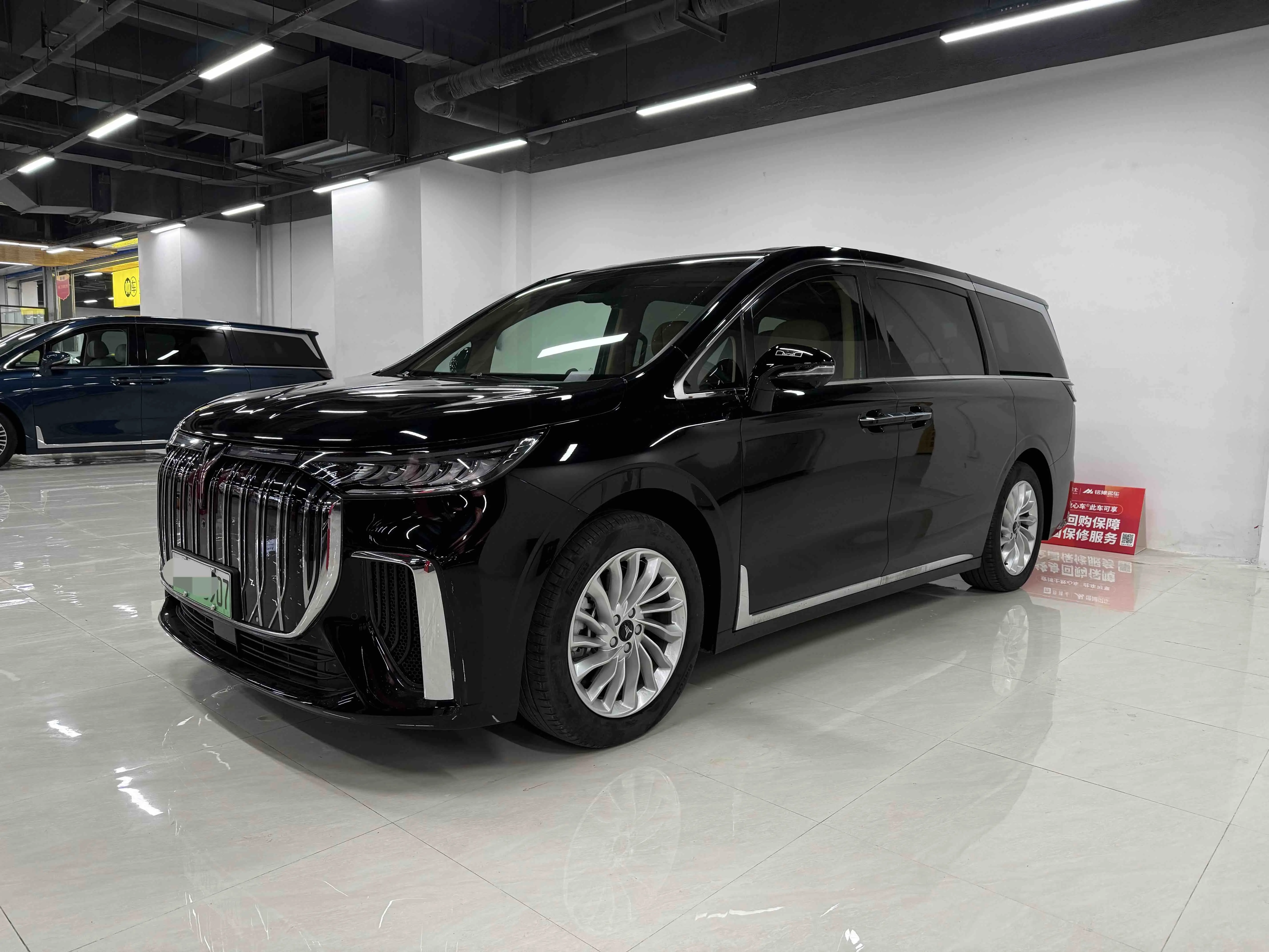 Voyah Lantu Dreamer EV  из Китая