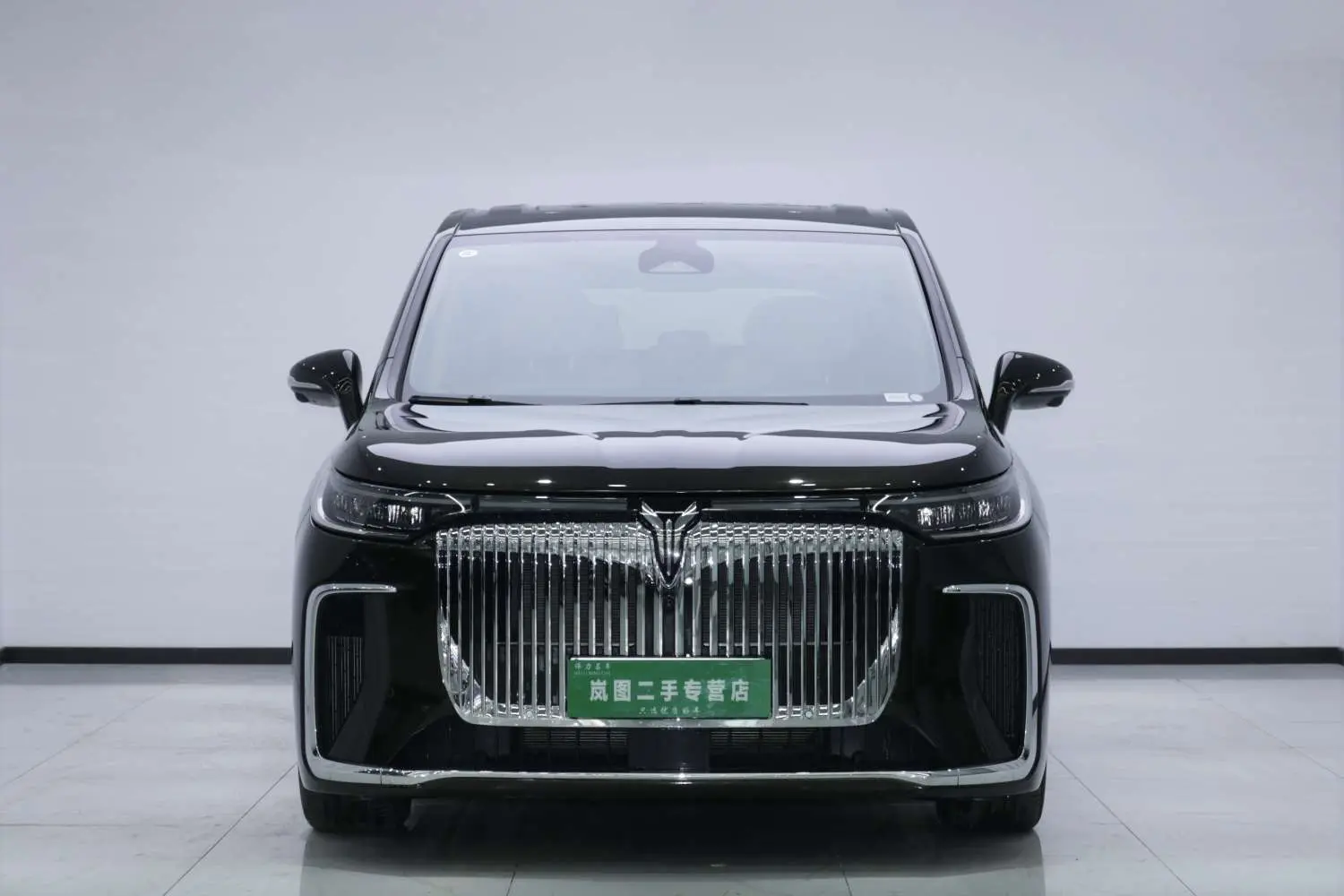 Voyah Lantu Dreamer PHEV  из Китая