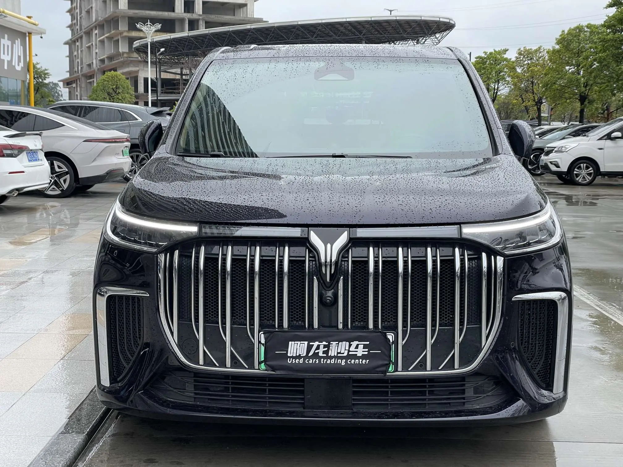 Voyah Lantu Dreamer PHEV  из Китая