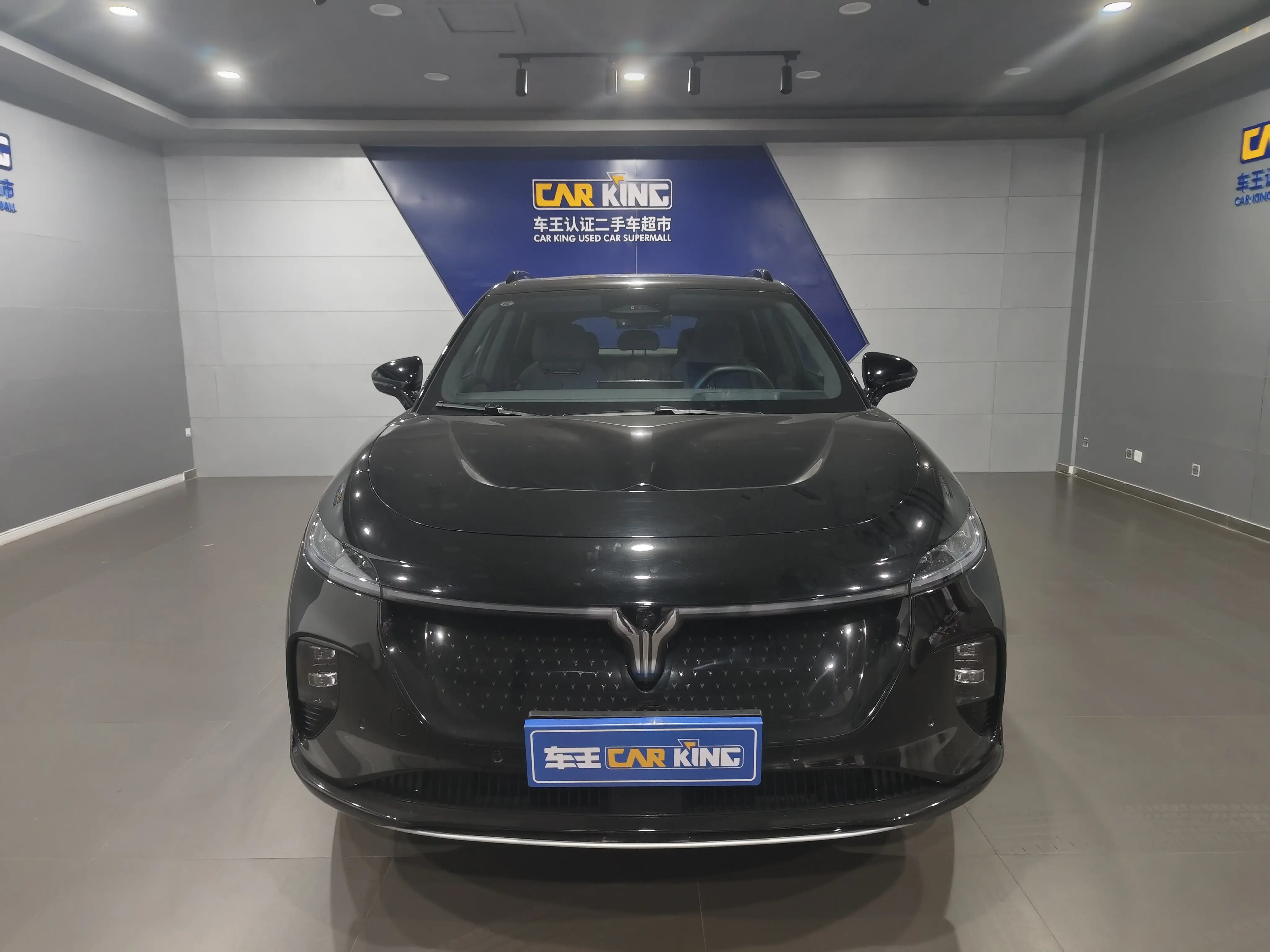 Voyah Courage  из Китая