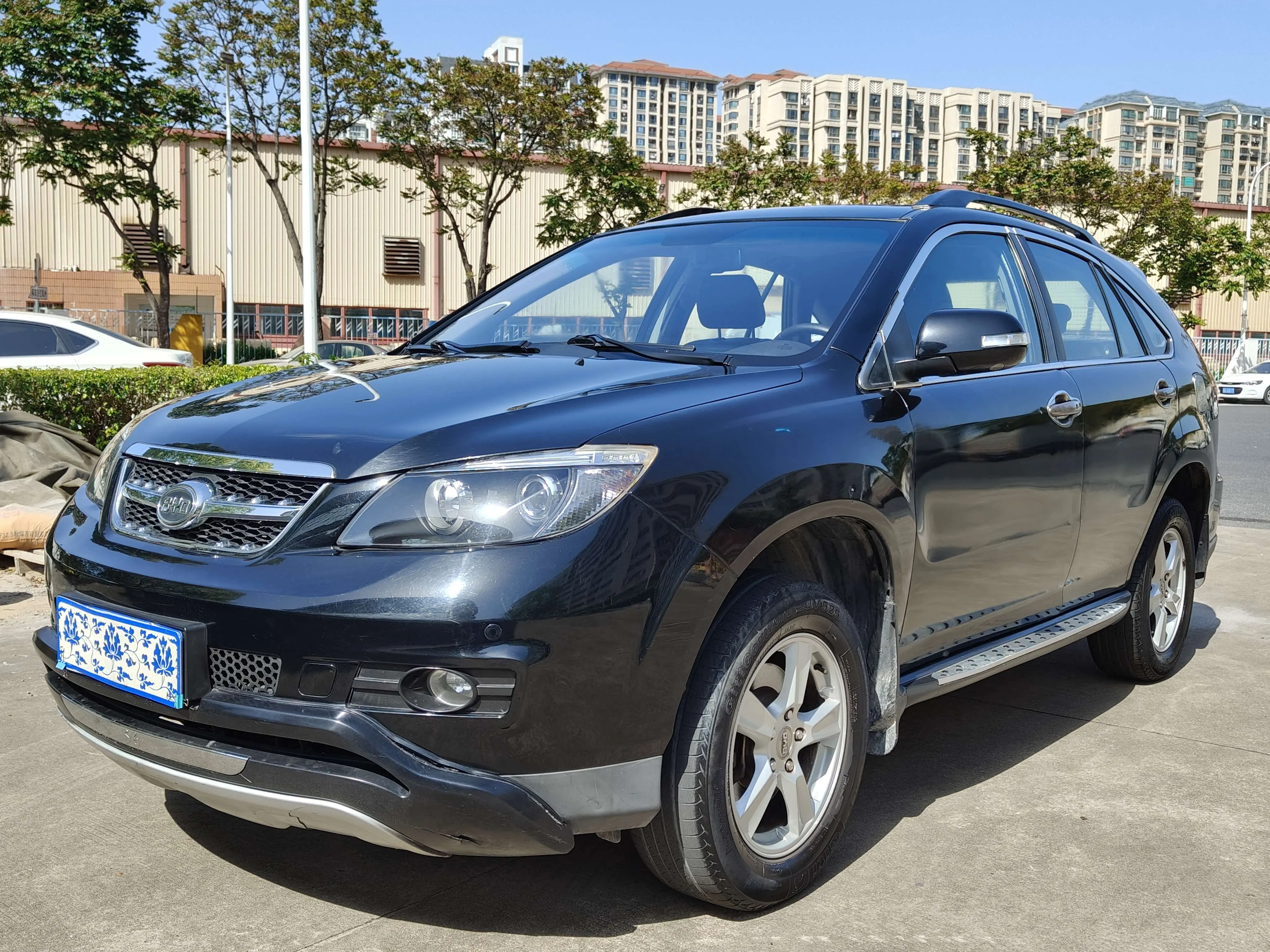 BYD S6  из Китая