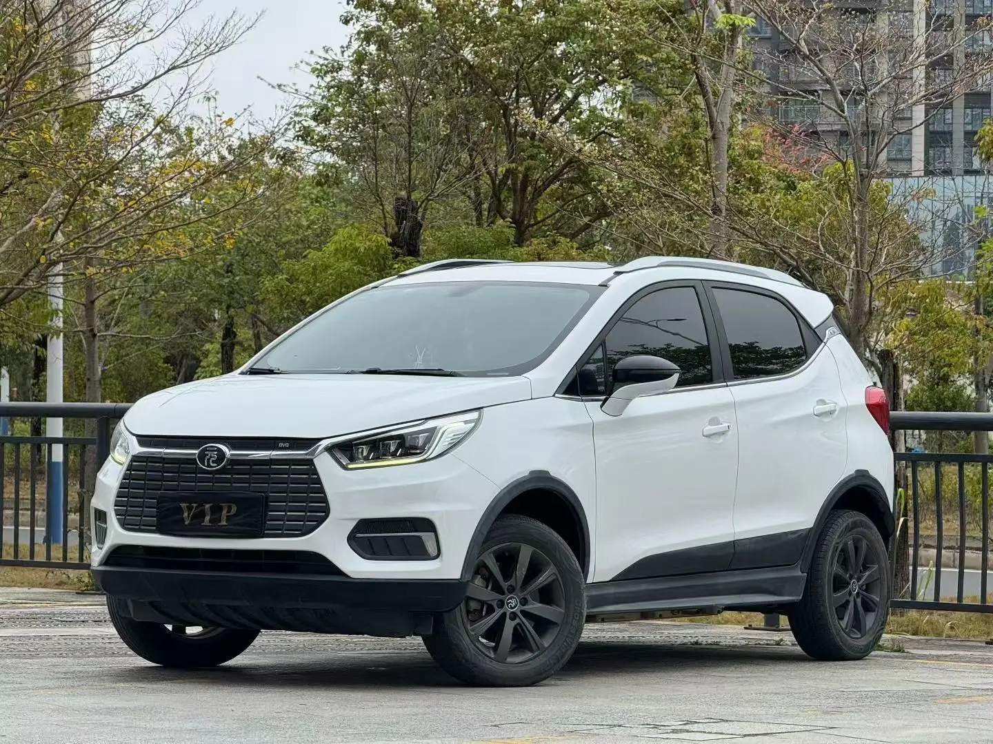 BYD Yuan EV  из Китая