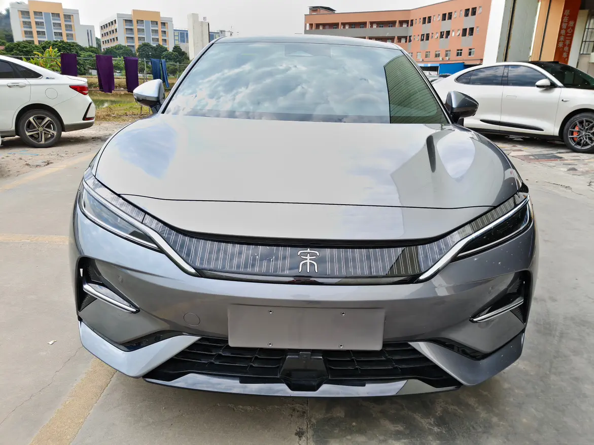 BYD Song L EV  из Китая