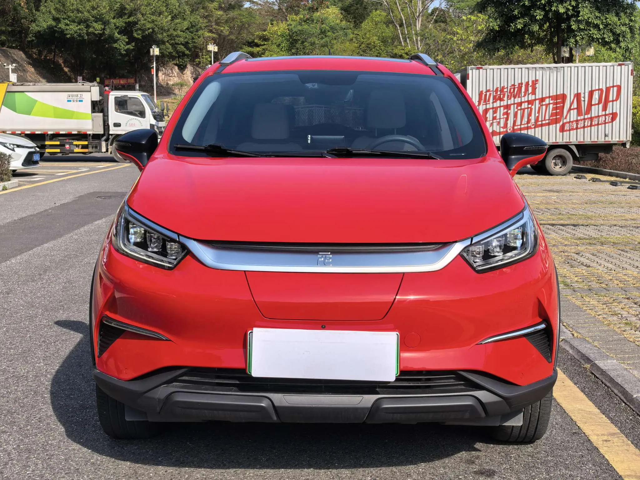 BYD Yuan Pro  из Китая