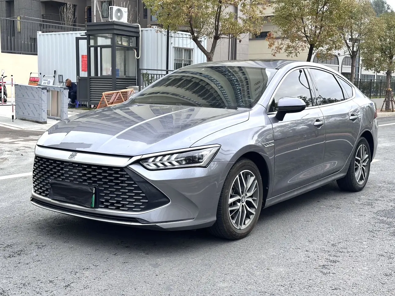 BYD Qin PLUS DM  из Китая