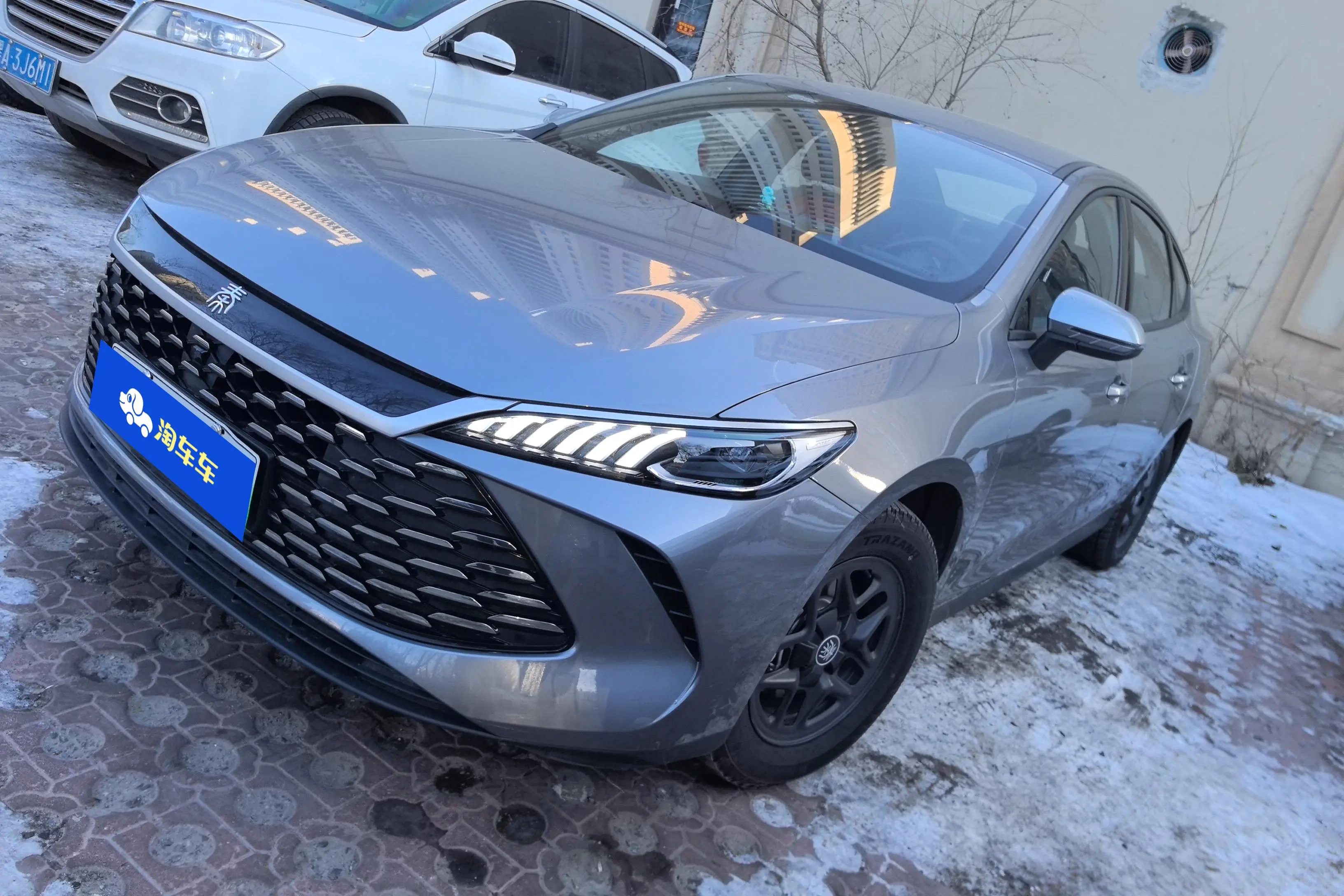 BYD Qin PLUS DM  из Китая