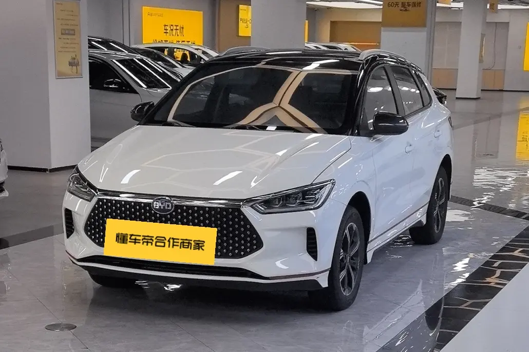 BYD e2  из Китая