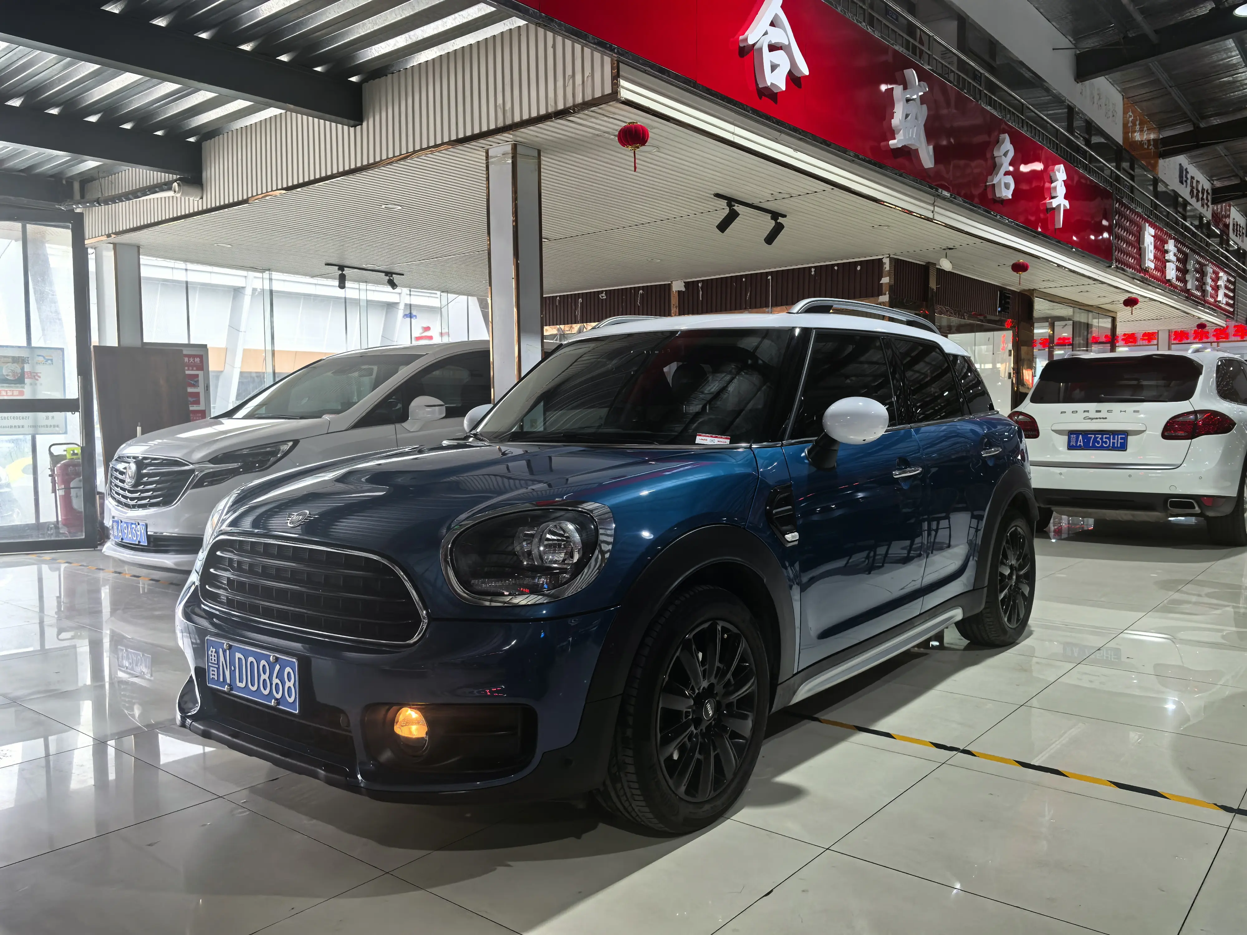 MINI COUNTRYMAN