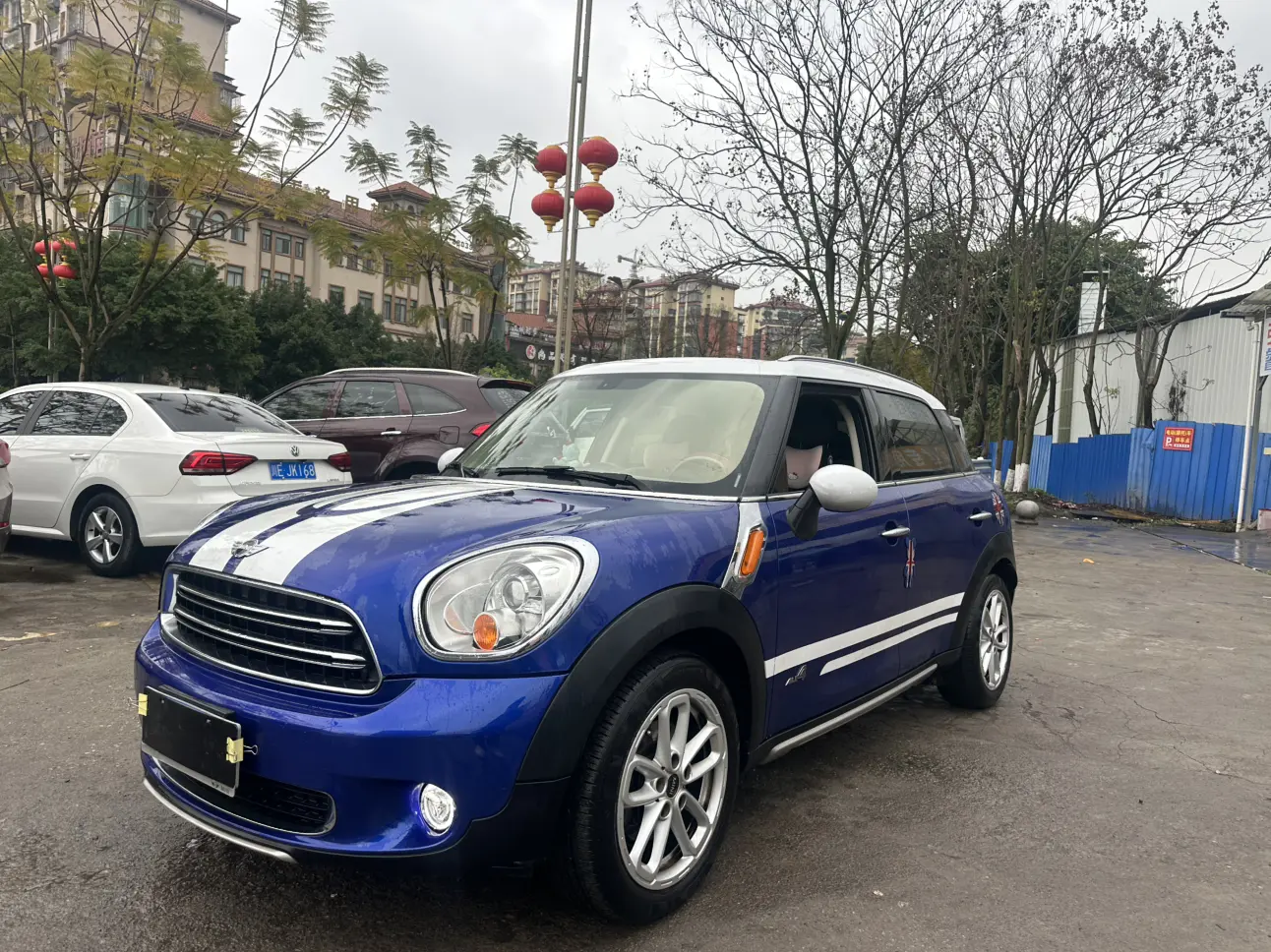 MINI COUNTRYMAN