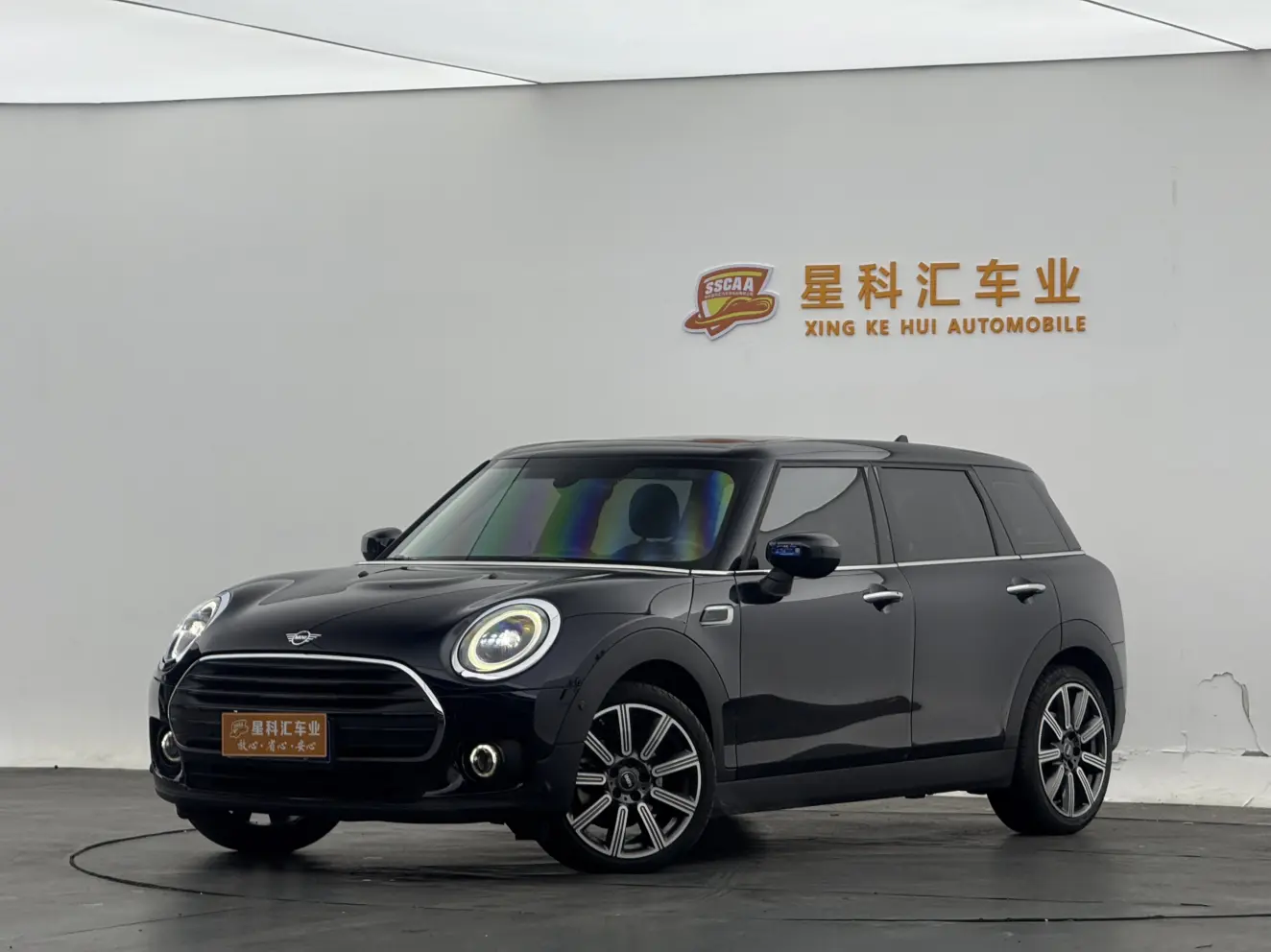 MINI CLUBMAN