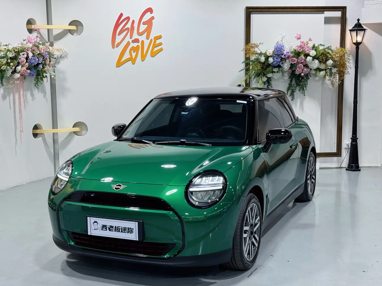 MINI ELECTRIC  COOPER  из Китая