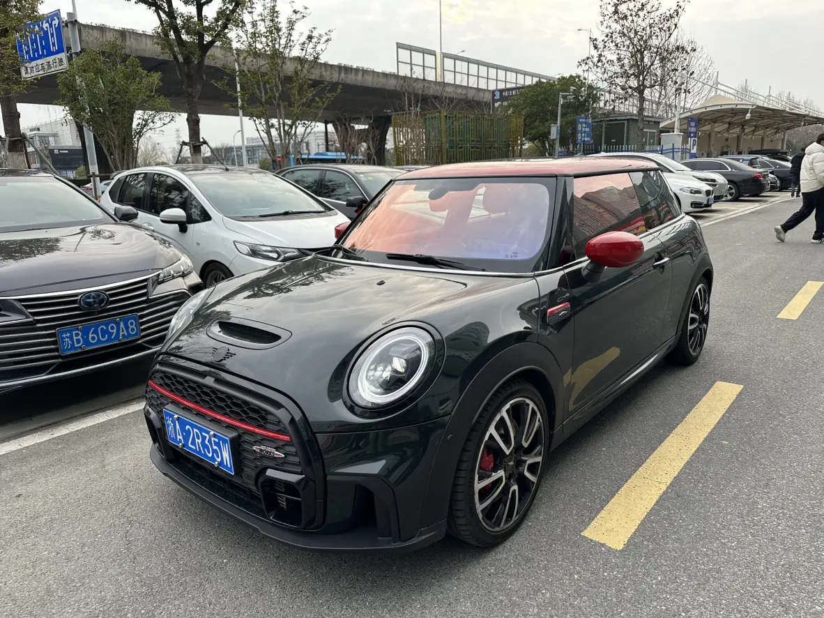 MINI JCW