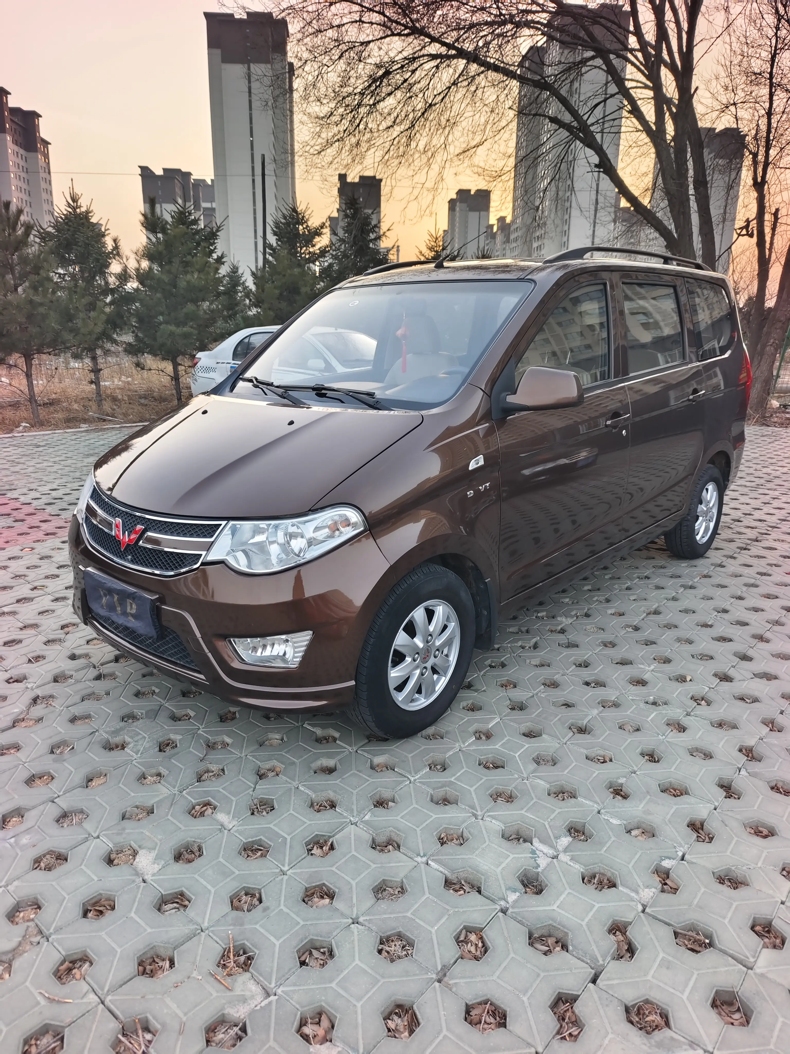 Wuling Hongguang  из Китая