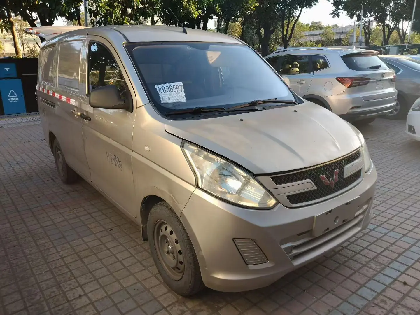 Wuling Rongguang V  из Китая