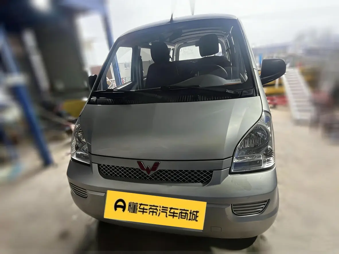 Wuling Rongguang  из Китая