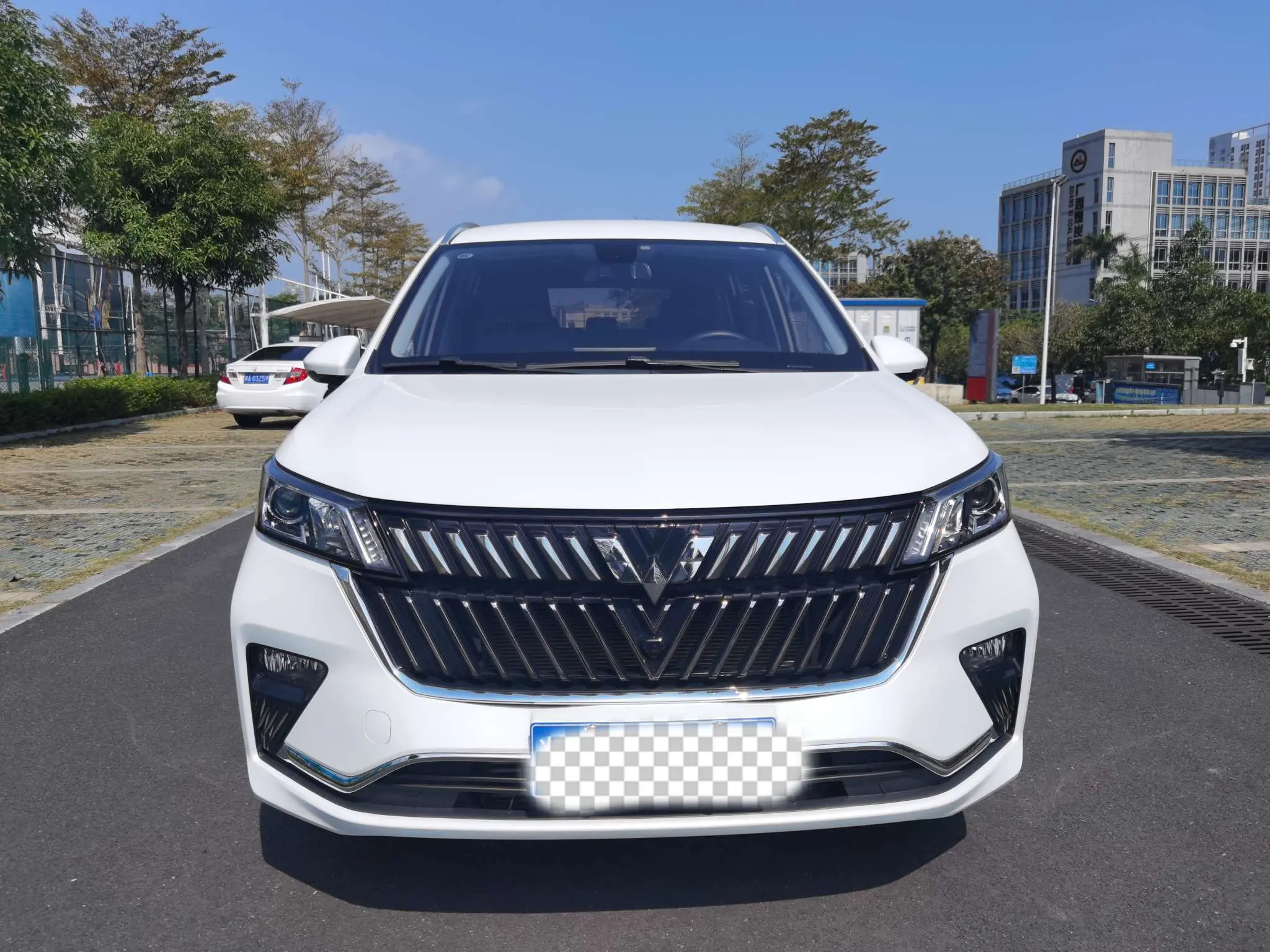 Wuling Jiachen  из Китая