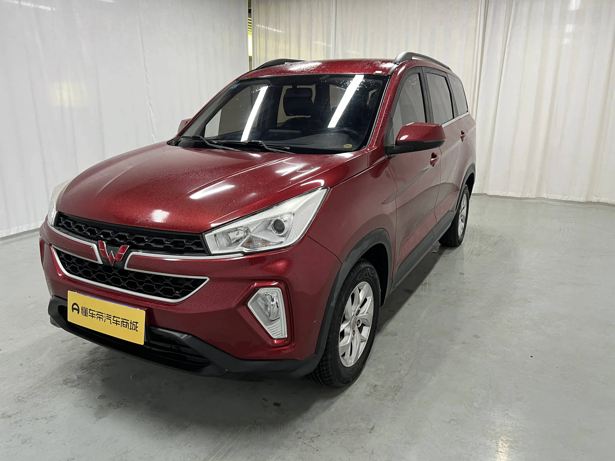 Wuling Hongguang S3  из Китая