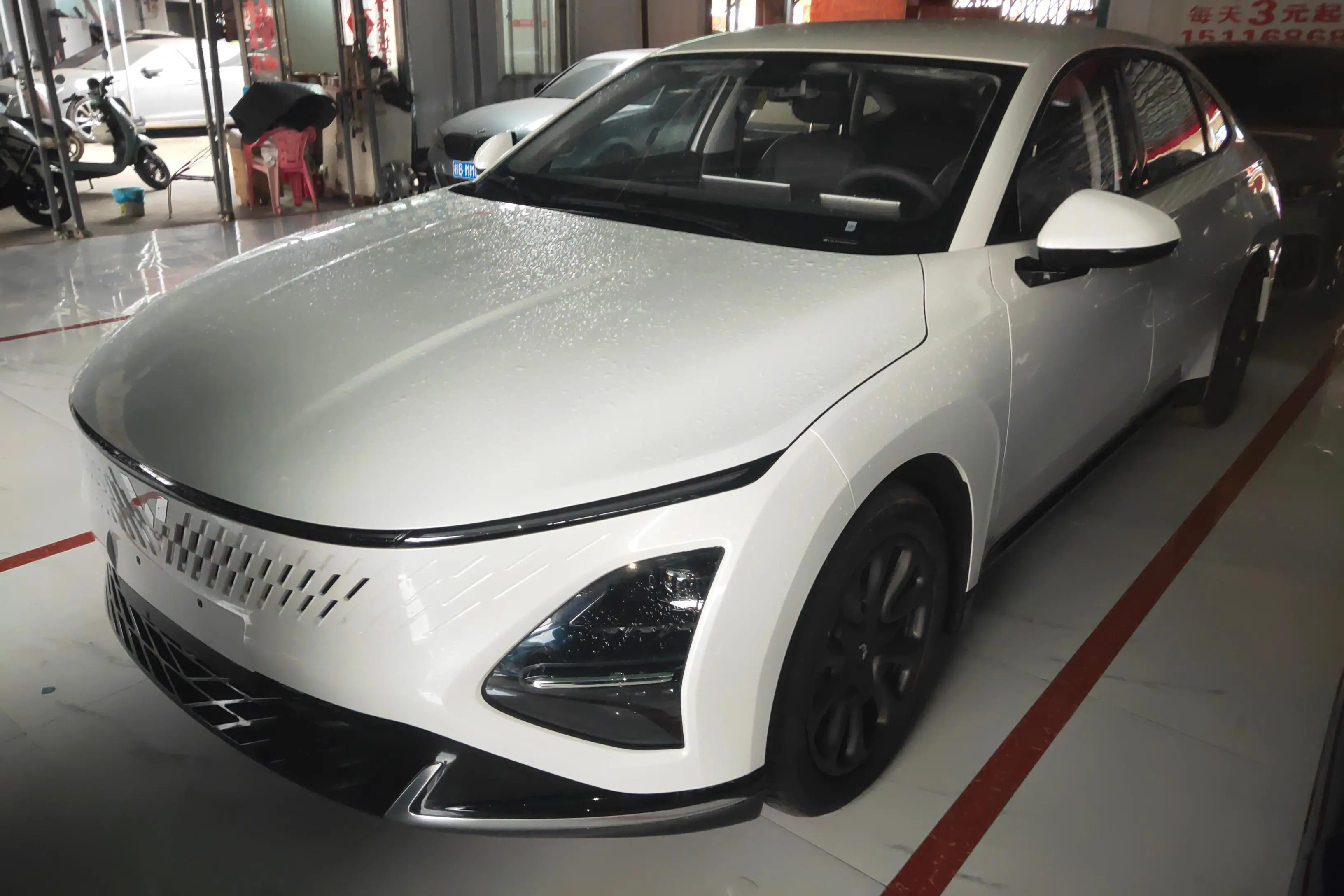 Wuling Starlight PHEV  из Китая