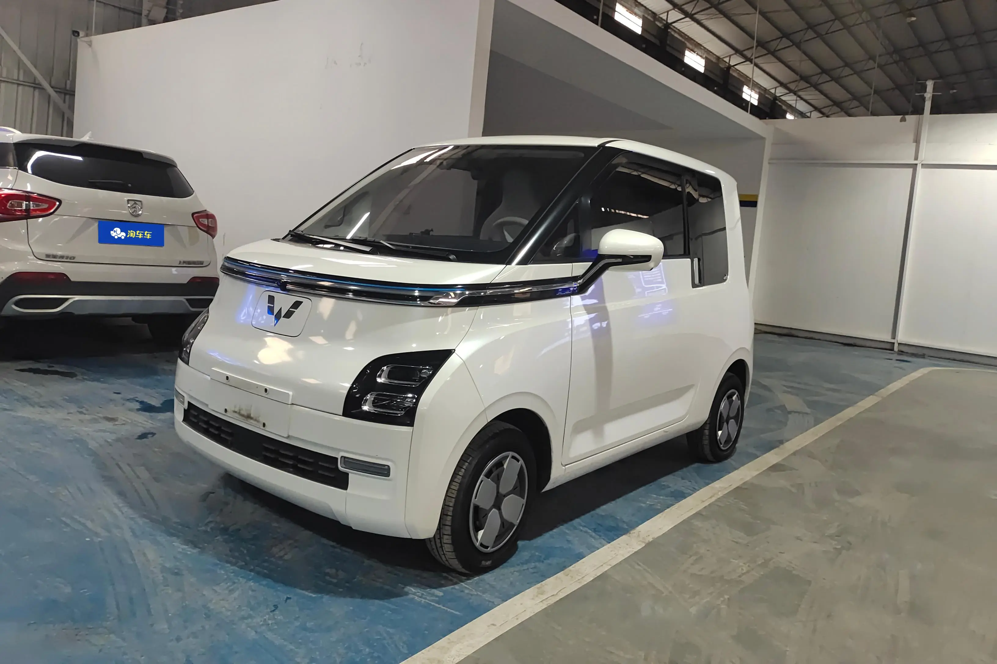 Wuling Air ev clear sky  из Китая