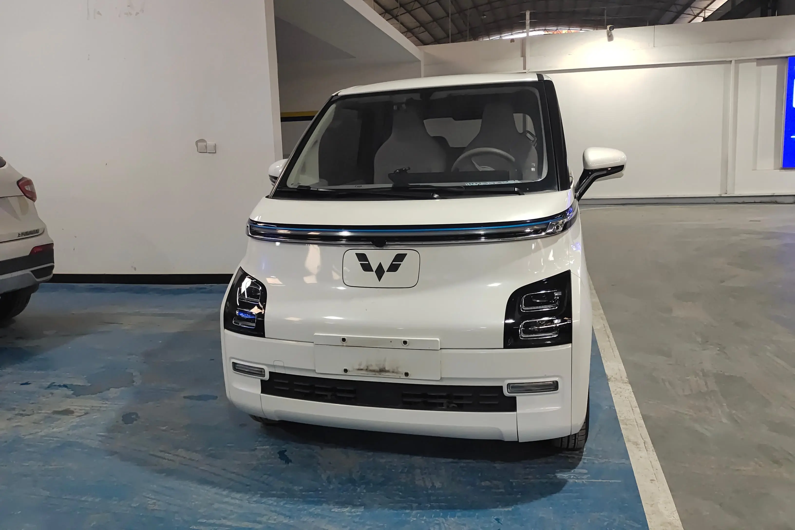 Wuling Air ev clear sky  из Китая