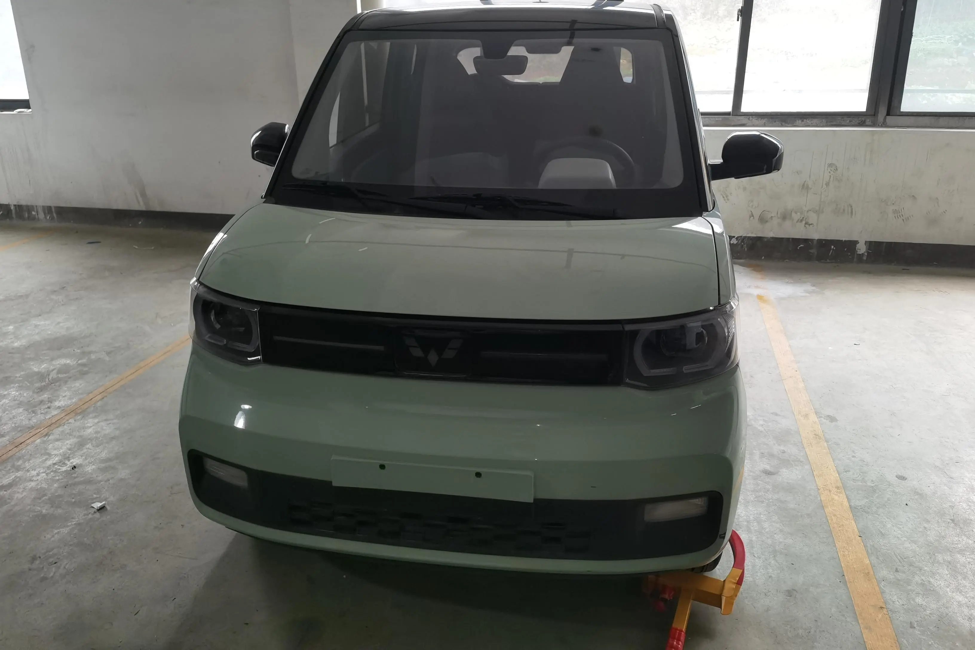 Wuling Hongguang MINIEV  из Китая