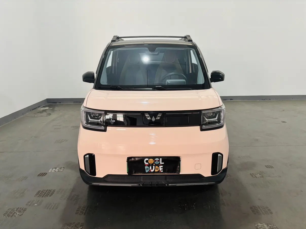 Wuling Hongguang MINIEV  из Китая