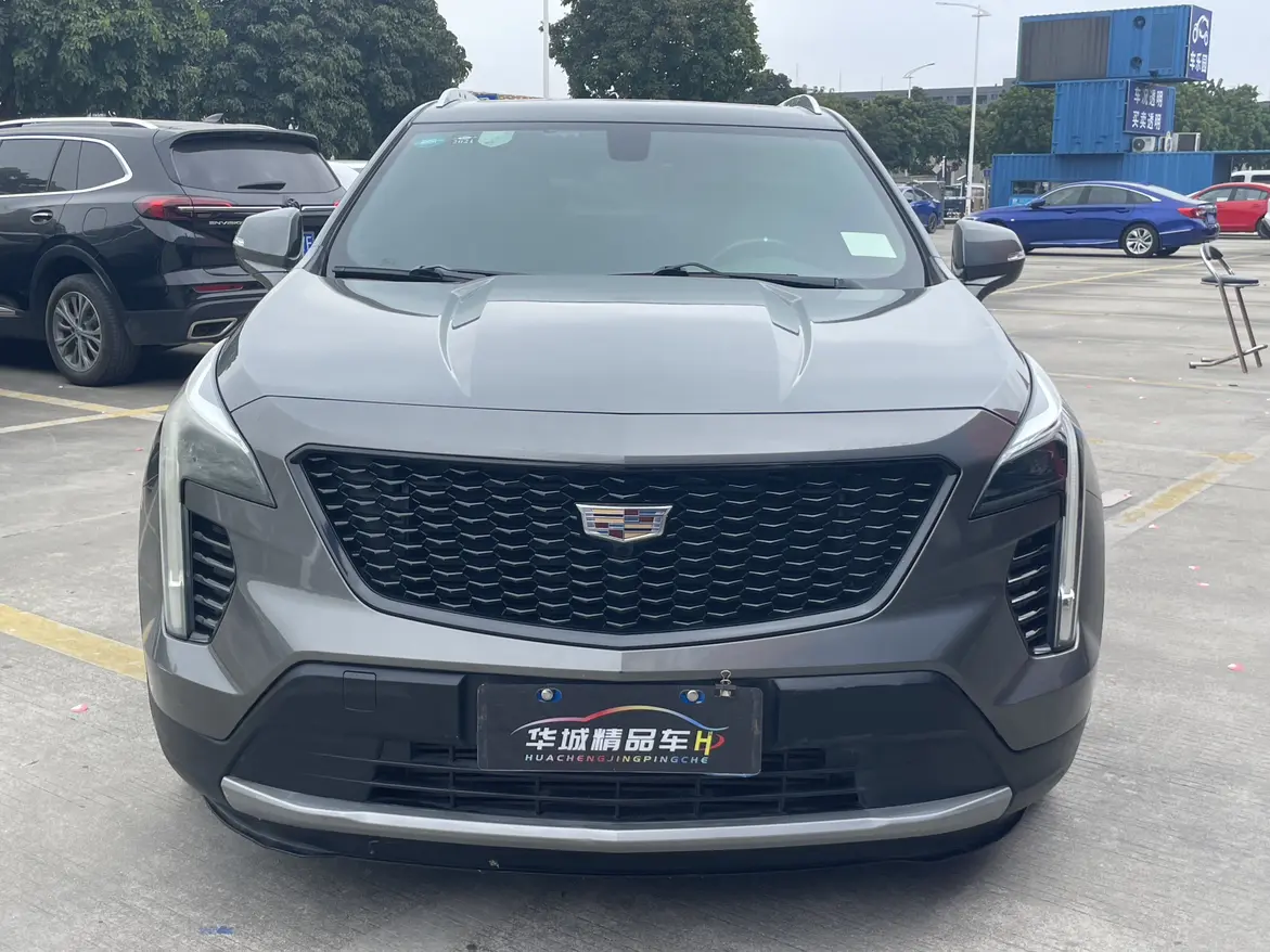 Cadillac XT4  из Китая