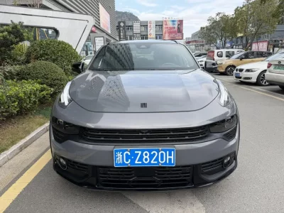 Lynk & Co 02