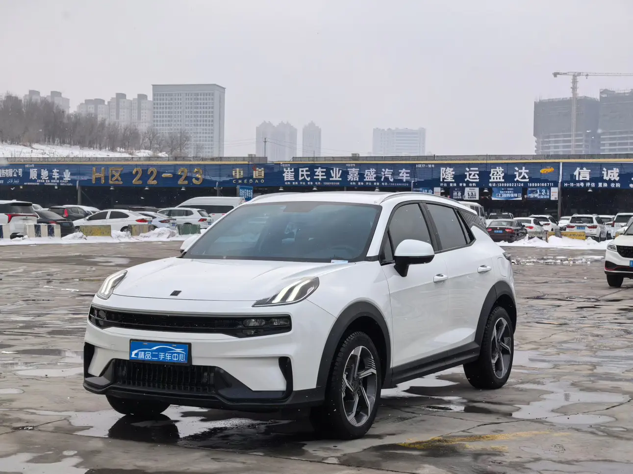 Lynk & Co 06