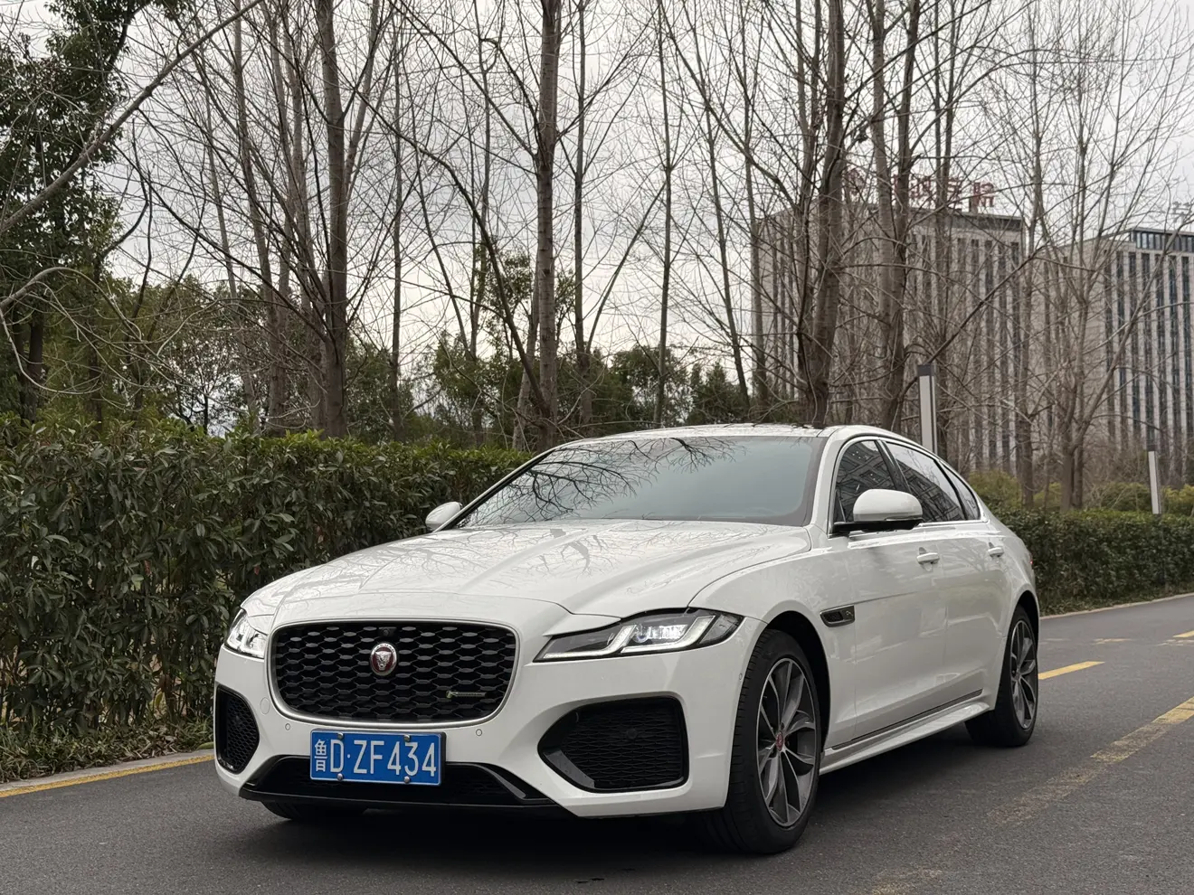 Jaguar XFL