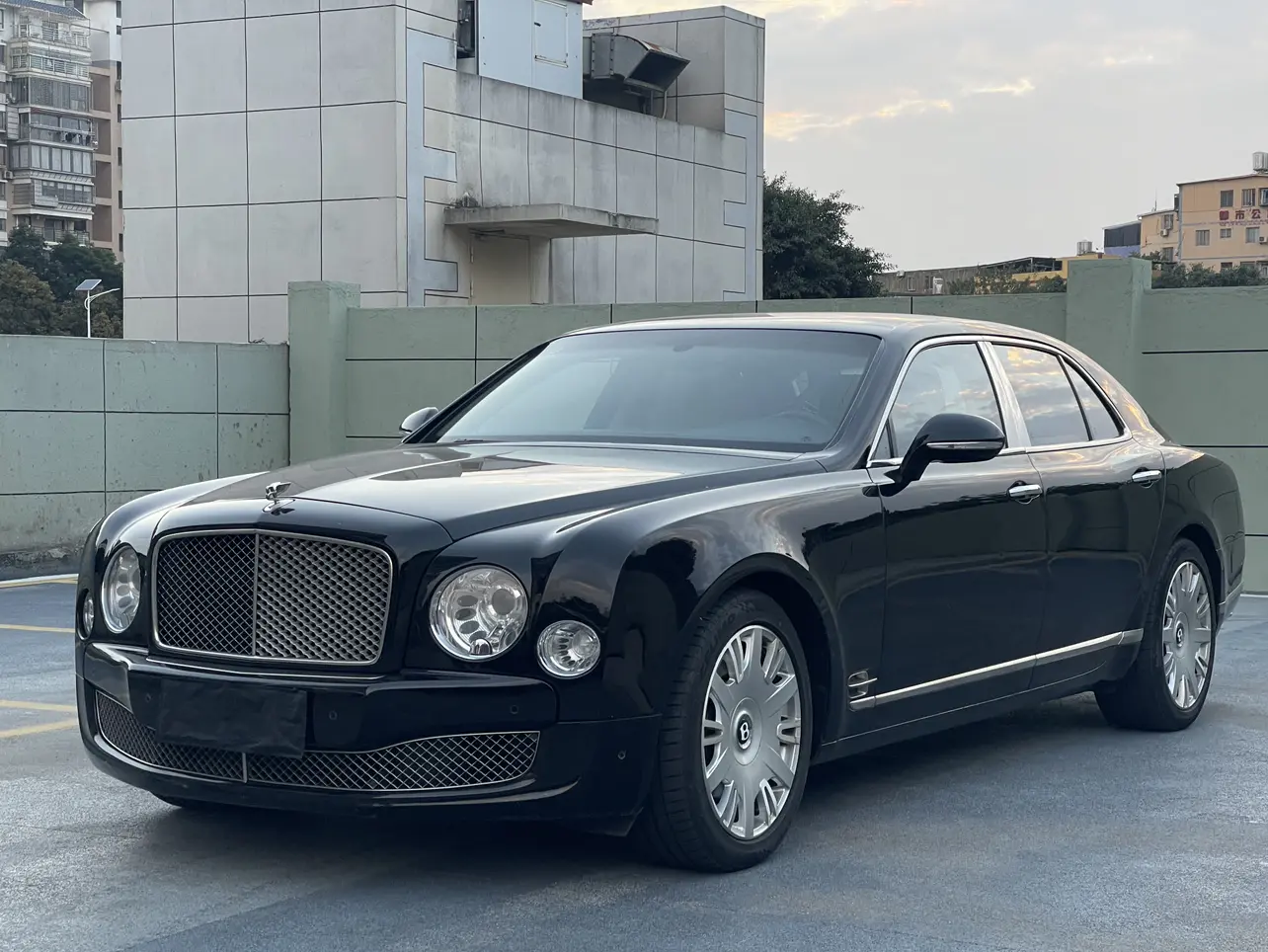 Bentley Mulsanne  из Китая
