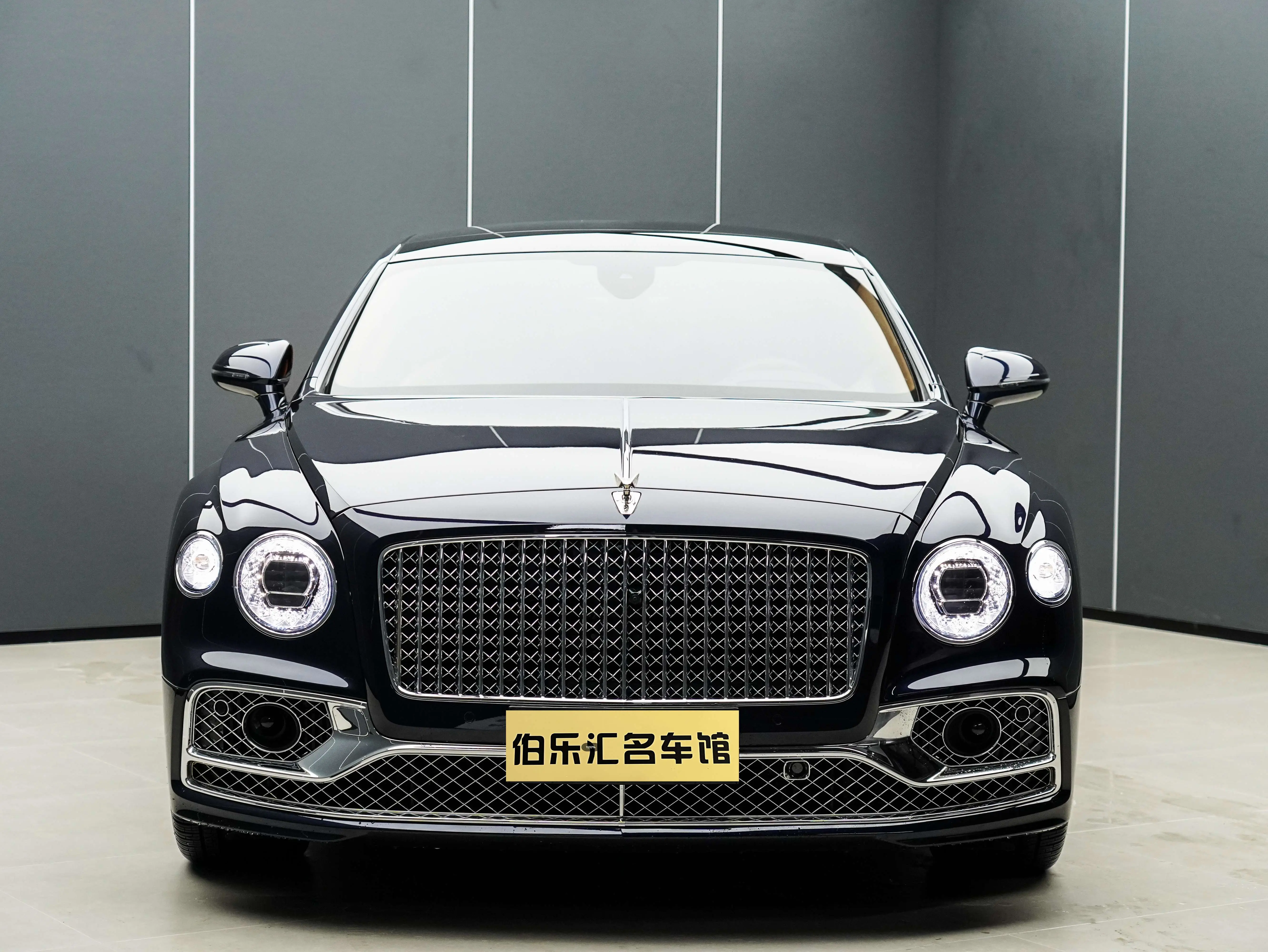 Bentley Galloping  из Китая