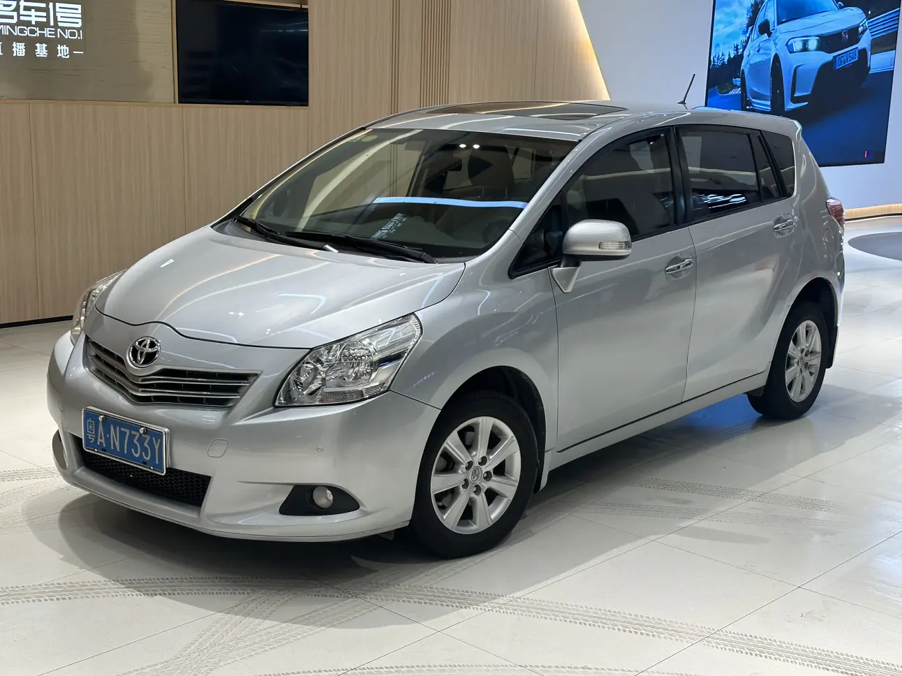 Toyota Verso / EZ  из Китая