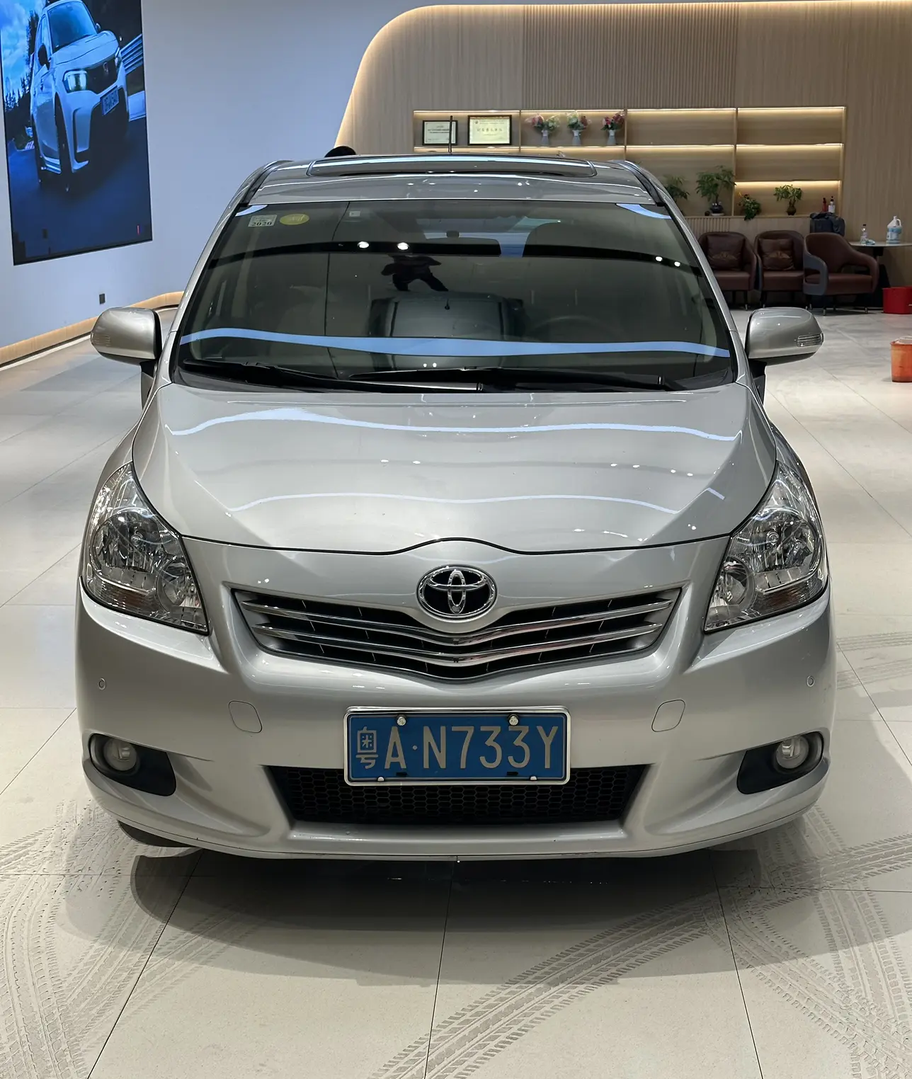 Toyota Verso / EZ  из Китая