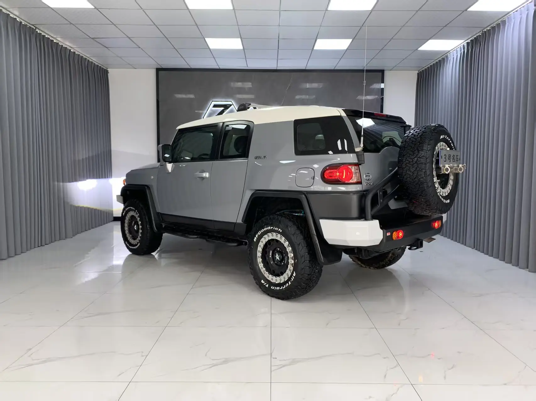 Toyota FJ Cruiser