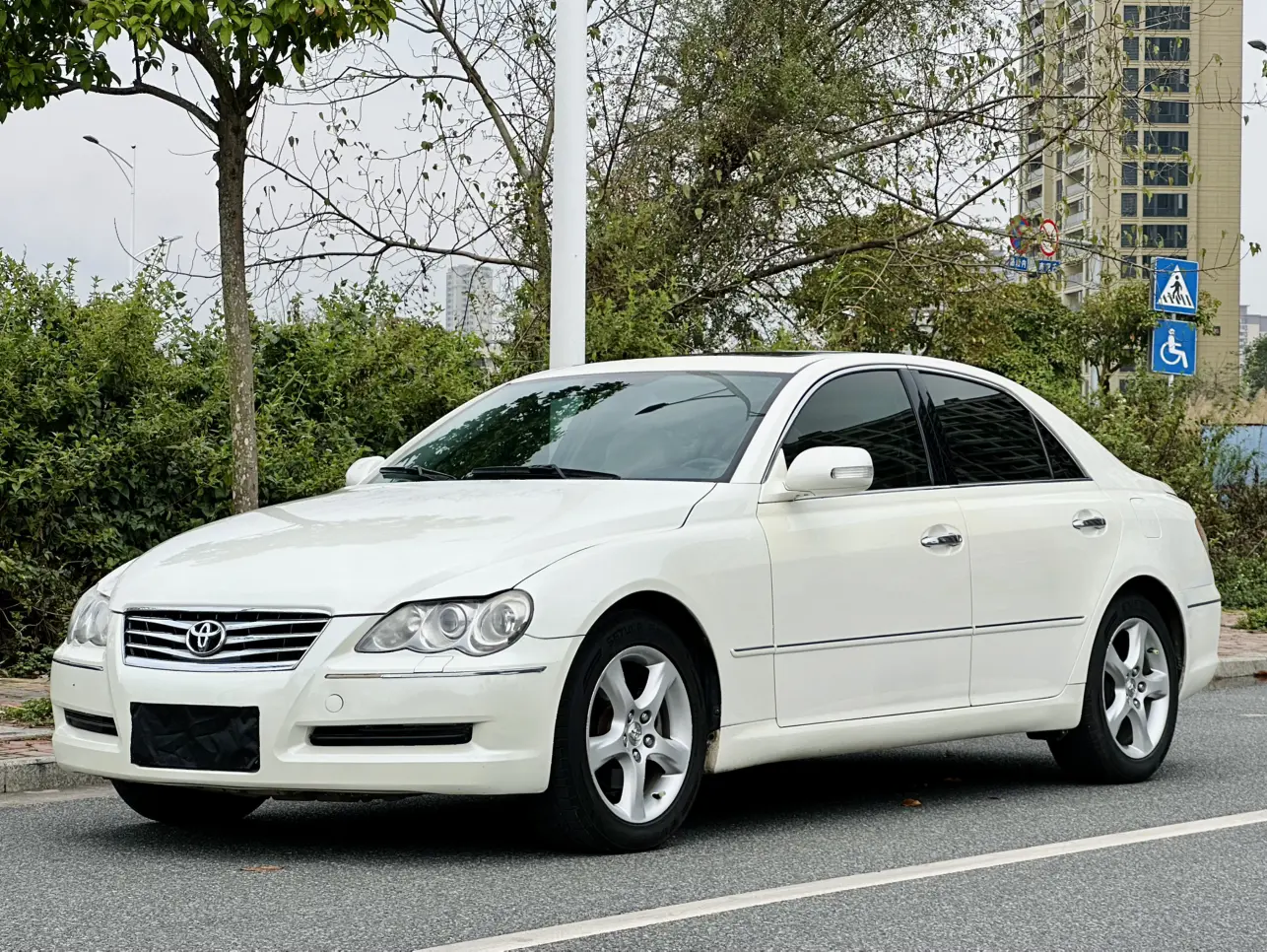 Toyota Ruizhi  из Китая
