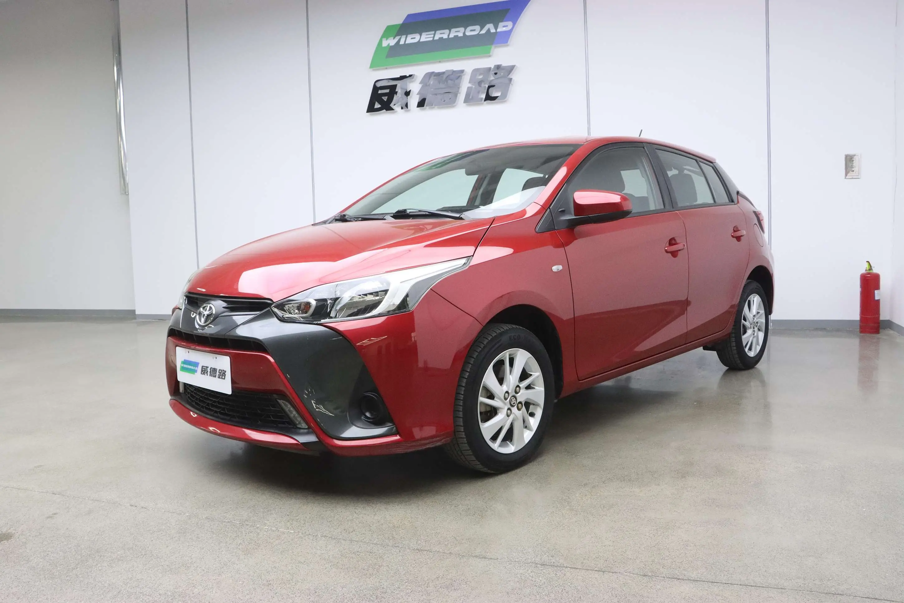 Toyota Yaris L  из Китая