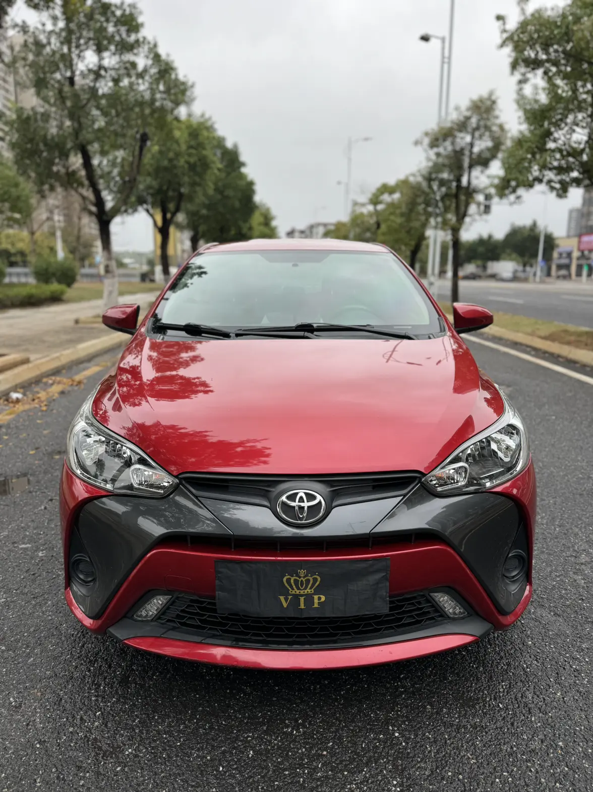 Toyota Yaris L  из Китая