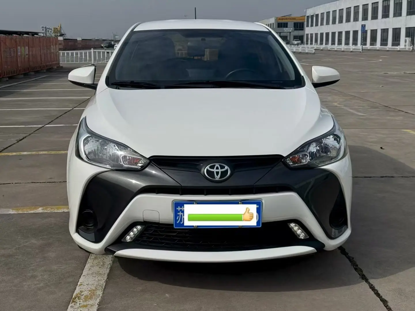 Toyota Yaris L  из Китая