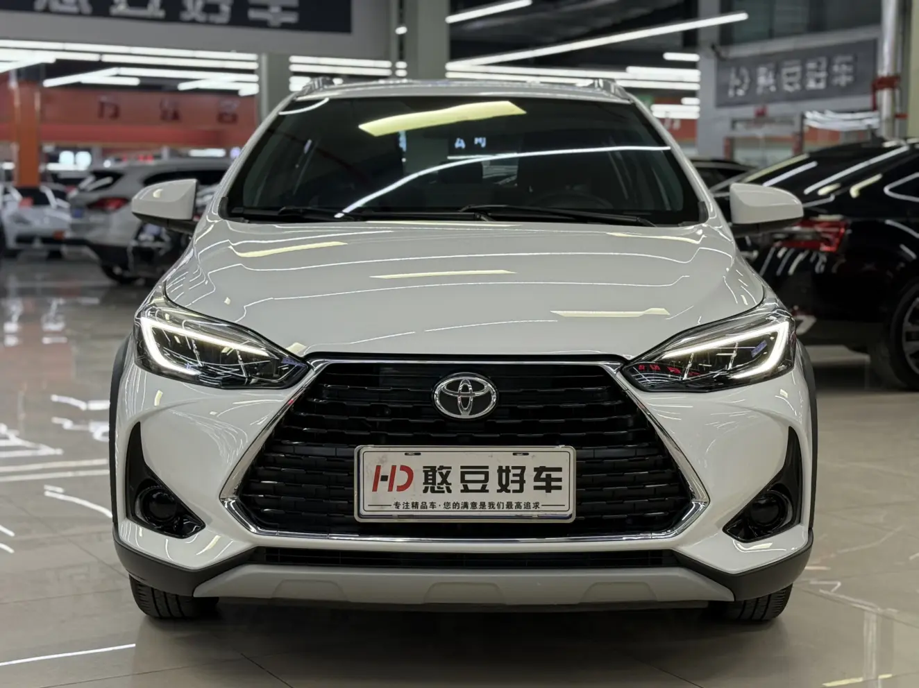 Toyota Yaris L  из Китая