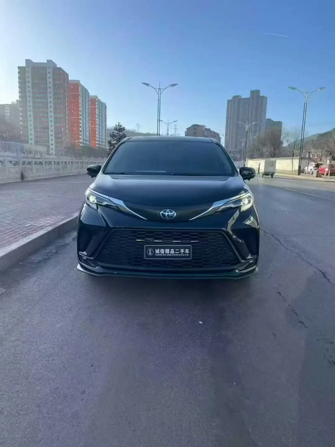 Toyota Granvia  из Китая