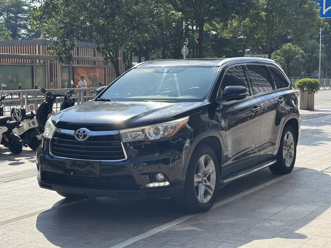 Toyota Highlander  из Китая