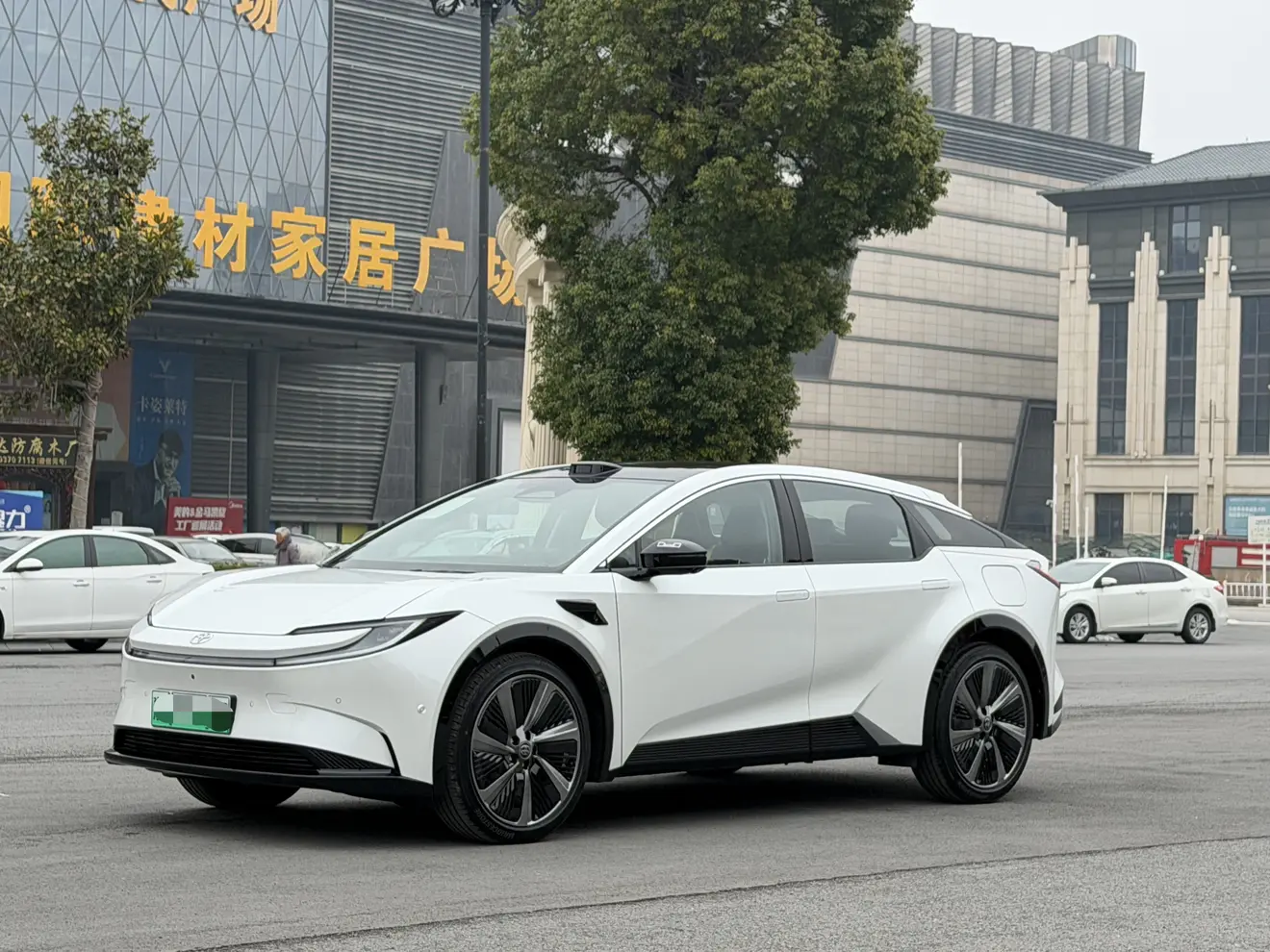 Toyota bZ5